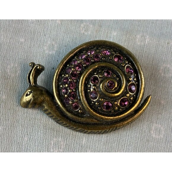 Snail Brooch Gold Toned Embellished with Purple Stones Estate VTG - Picture 1 of 6